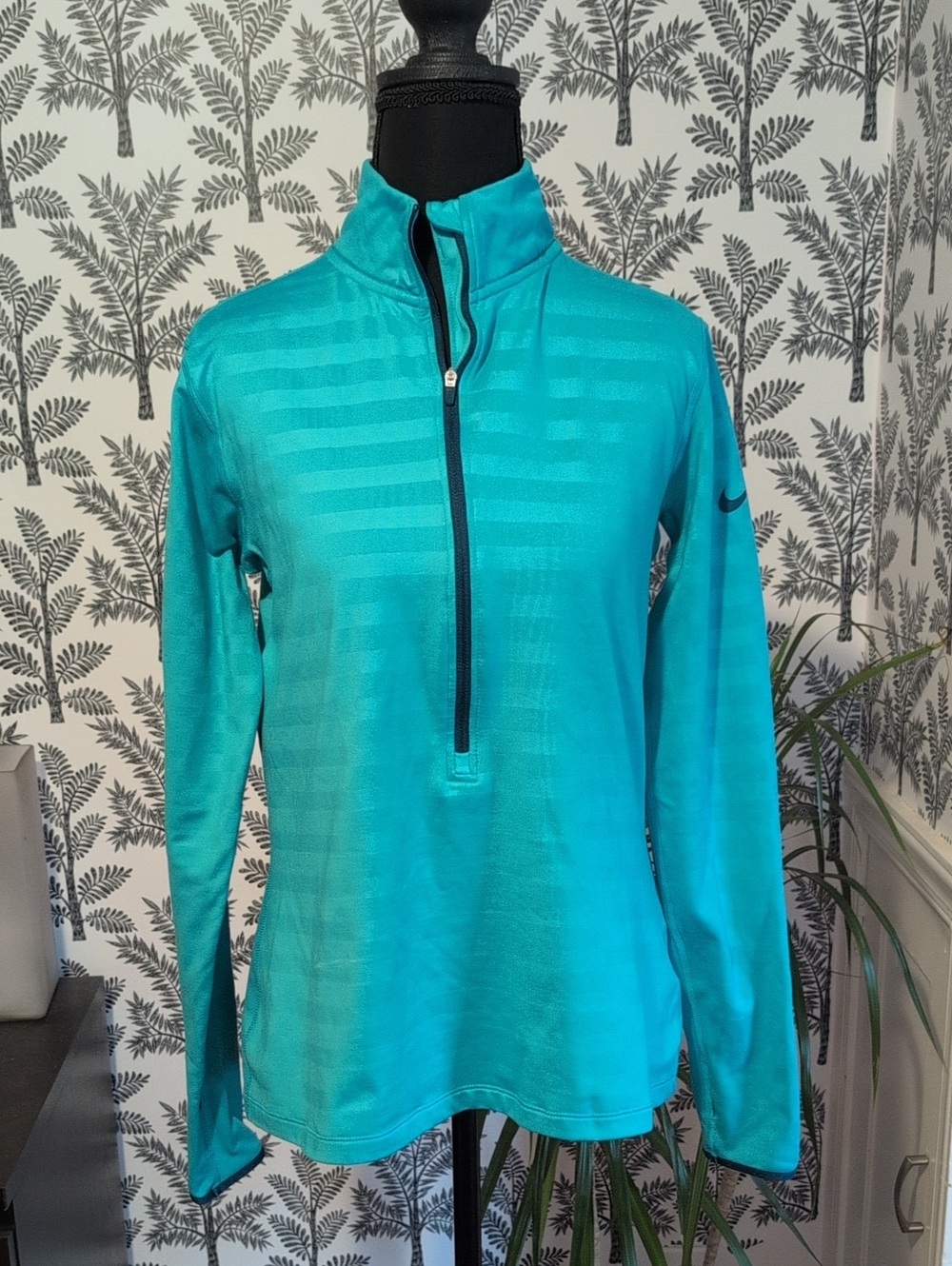 Nike Women's Teal Half-Zip Athletic Pullover